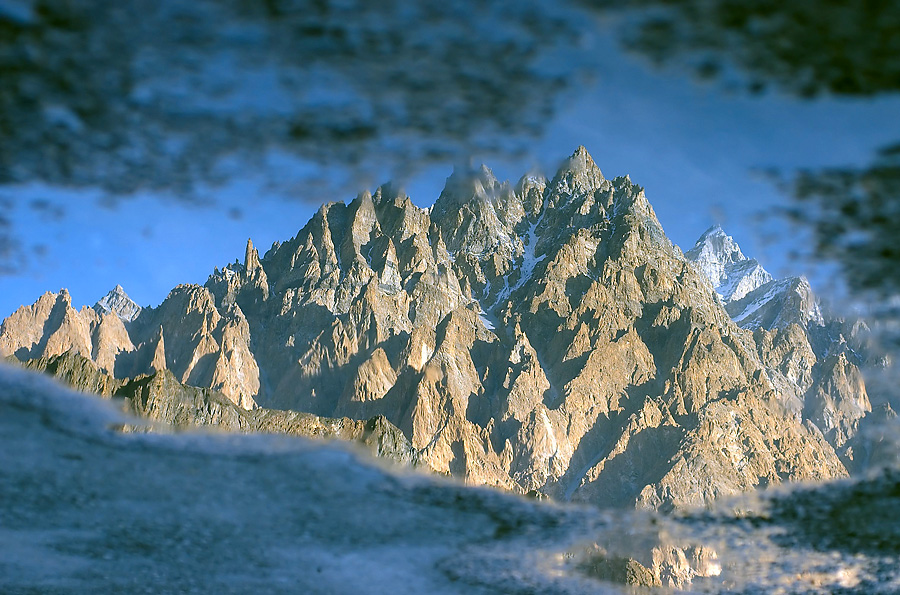Pakistan, Passu - odbicie góry Tupopdan (Indie, Pakistan, Iran 2007, część pierwsza)